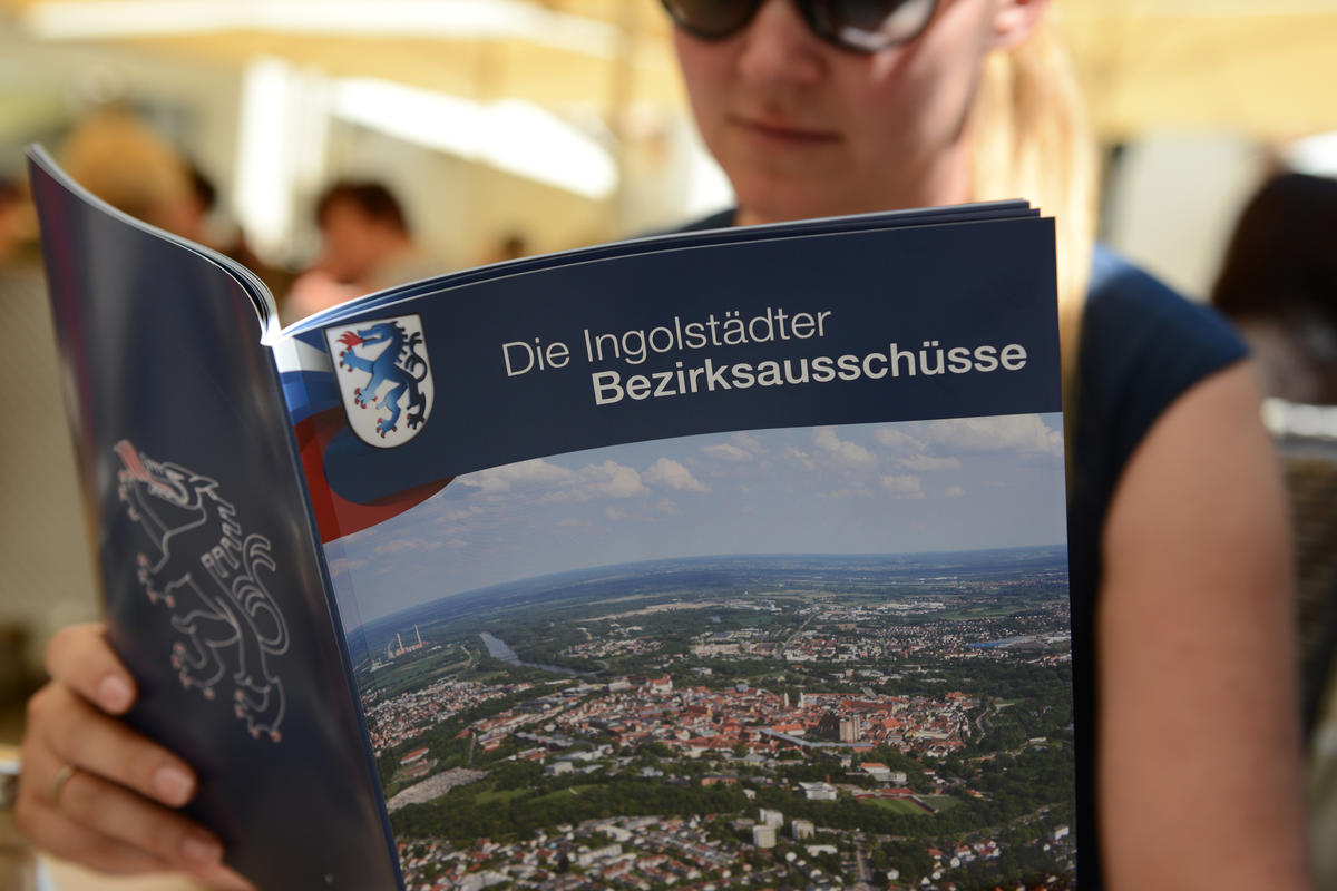 Themenbild Brosch&uuml;re Ingolst&auml;dter Bezirksaussch&uuml;sse