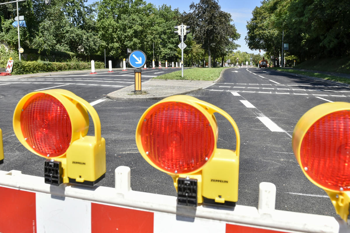 Tiefbau - Stra&szlig;ensperrung
