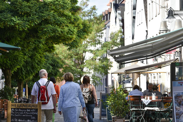 Bild vergr��ern: Dollstra�e - Innenstadt