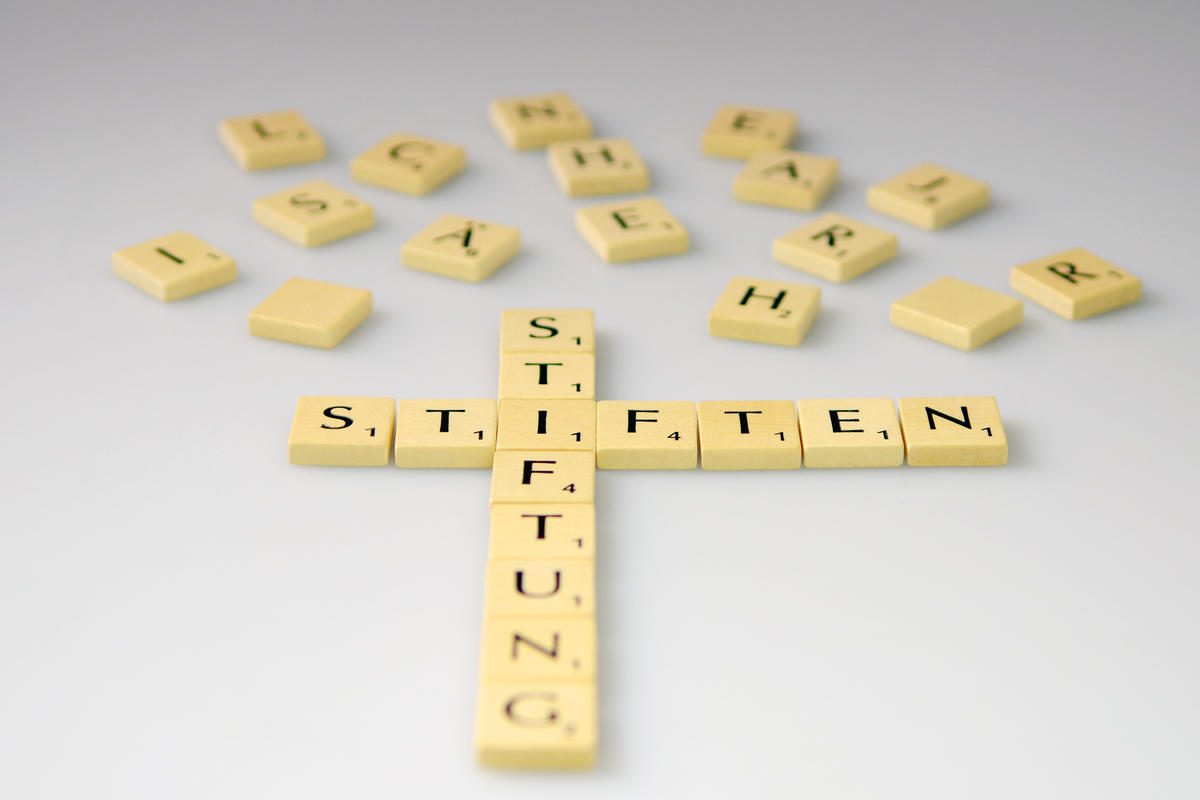Stiftung - stiften