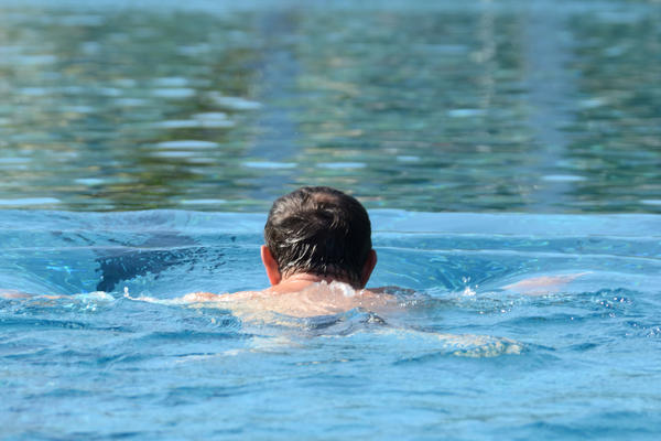 Bild vergr��ern: Sport und Freizeit - Senioren - Schwimmer