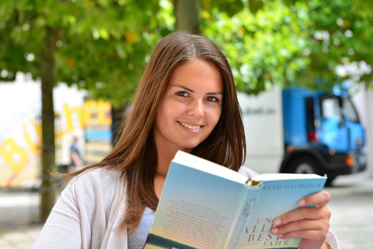 Stadtb&uuml;cherei - B&uuml;cherbus - Lesen