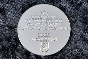 Bild vergr&ouml;&szlig;ern: Hans-Peringer-Medaille - R&uuml;ckseite
