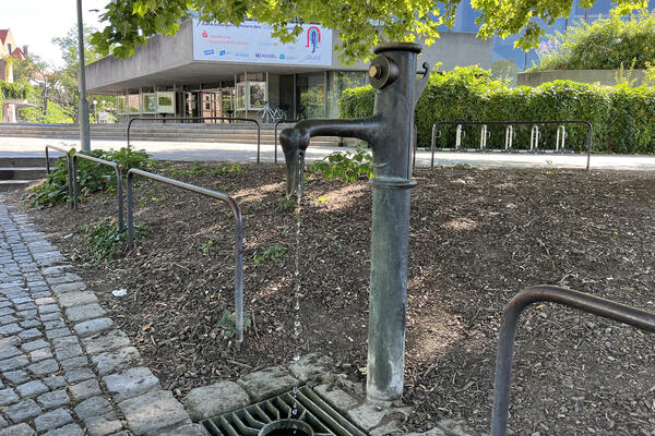 Trinkwasserbrunnen Theaterplatz