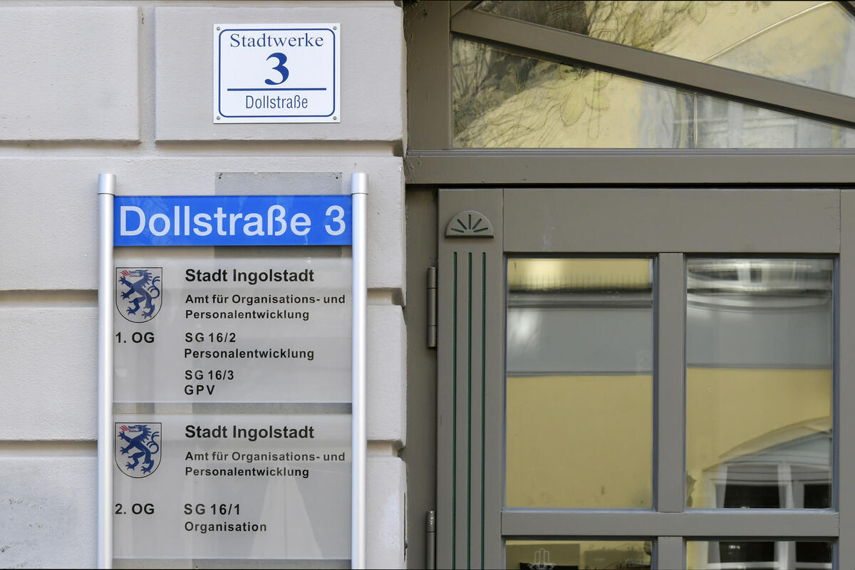 Dollstra&szlig;e 3 - OE-PE