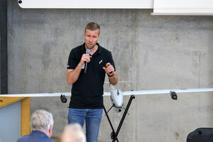 Ukraine Erfahrungen ausSicht des Drohnenherstellers Quantum Systems. PierreUlfig, Quantum Systems,Senior Project Manager.