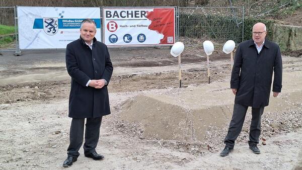 Spatenstich f&uuml;r das Holztheater